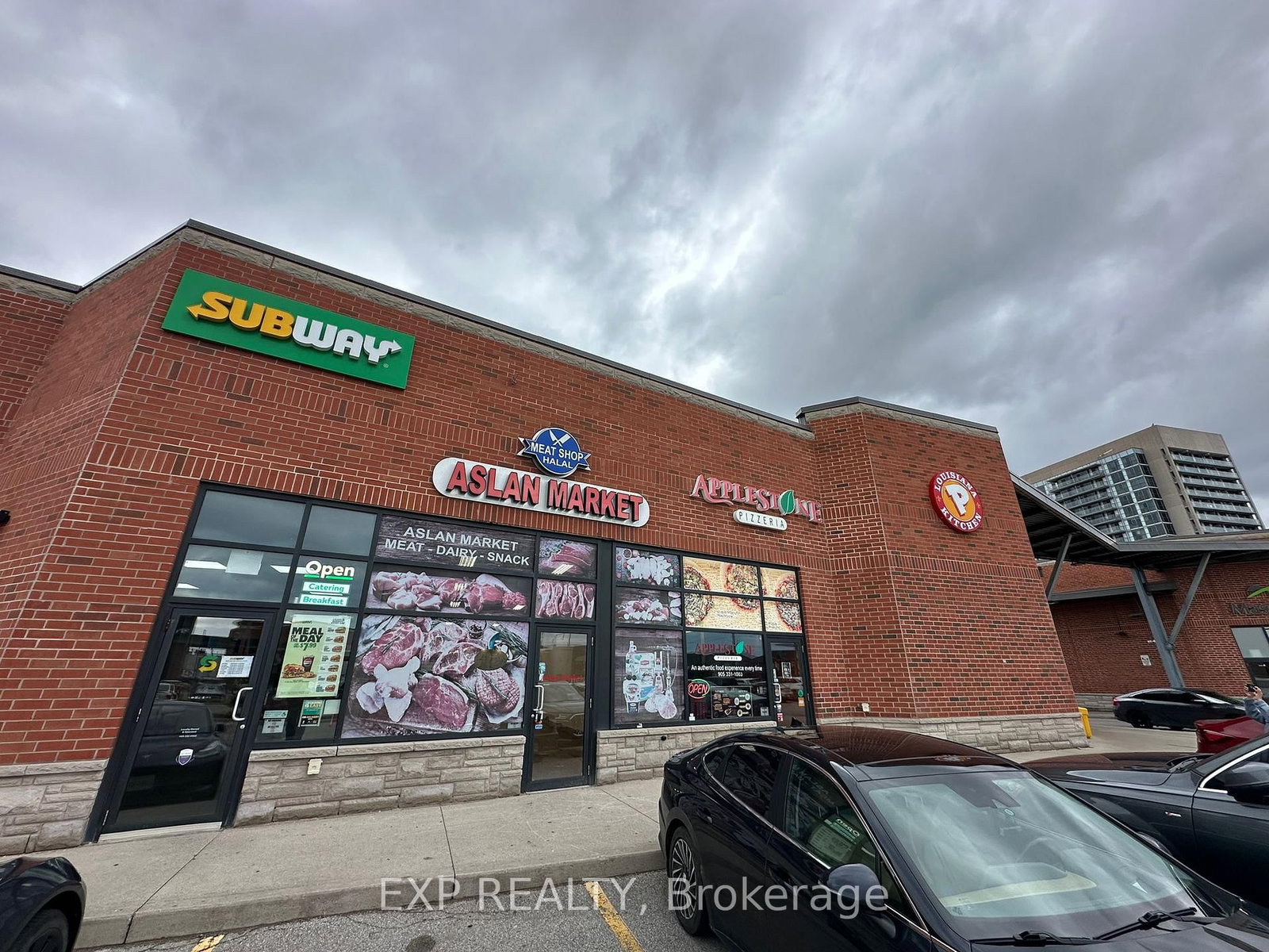 1900 Appleby Line, Unit 5 - Photo 3