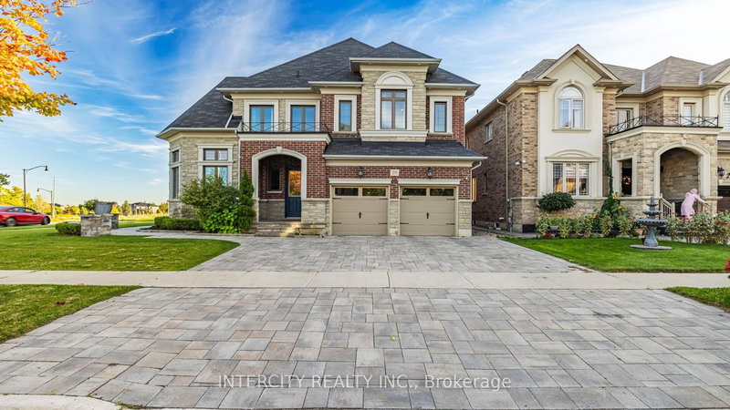 29 Chiming Rd, Brampton, L6P 4E1 | Image 3