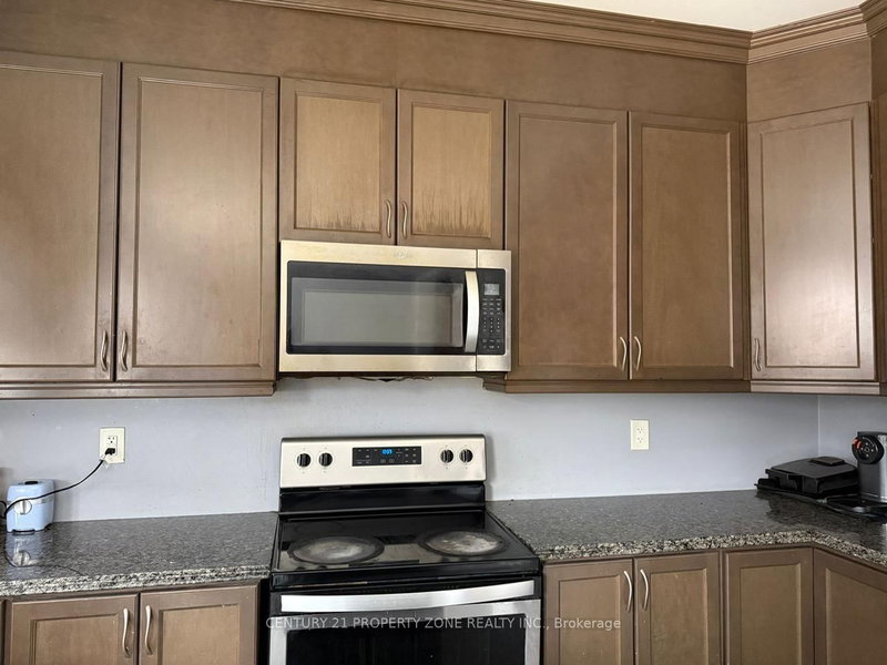 19 Averill Rd, Brampton, L7A 5A7 | Image 3