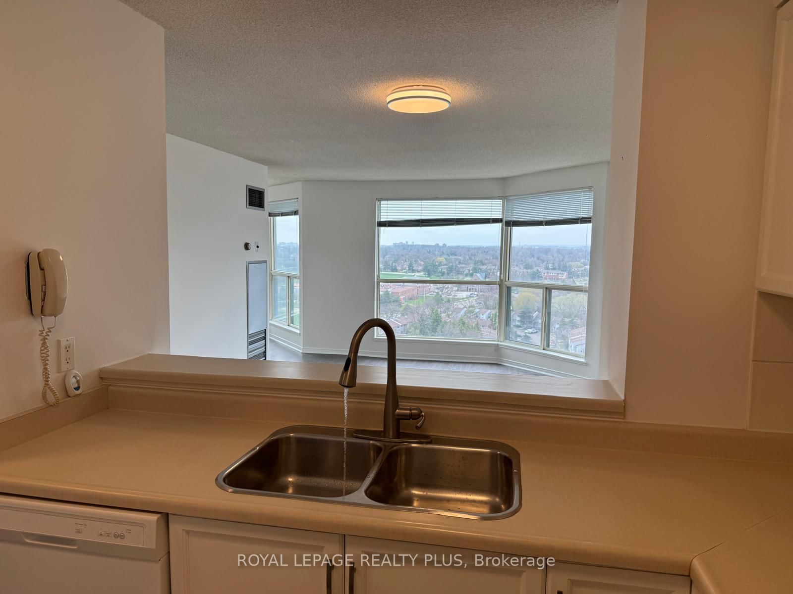2155 Burnhamthorpe Road W, Unit 1808 - Photo 14