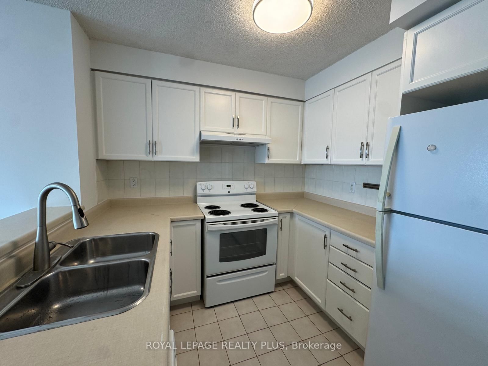 2155 Burnhamthorpe Road W, Unit 1808 - Photo 17