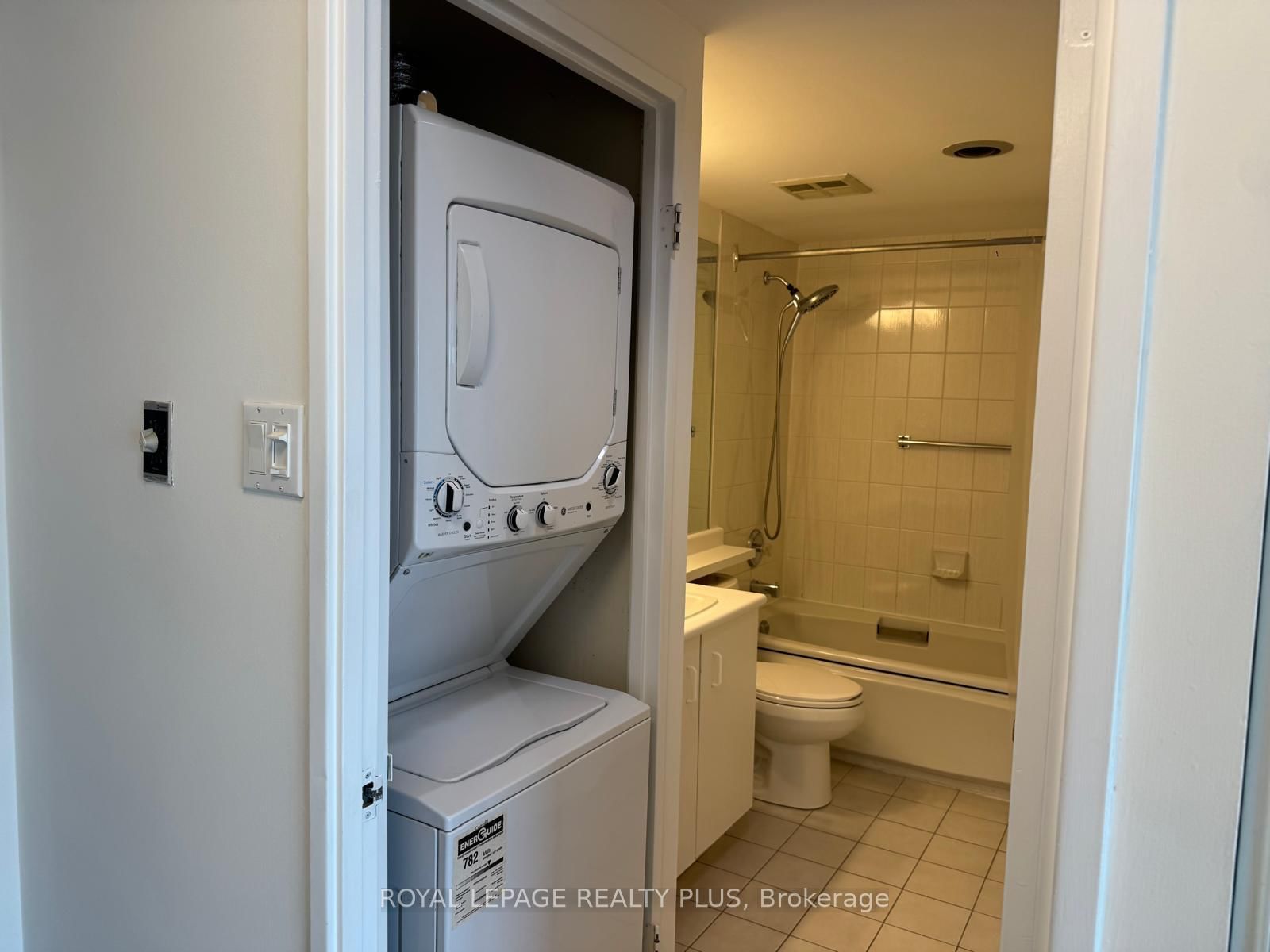 2155 Burnhamthorpe Road W, Unit 1808 - Photo 19