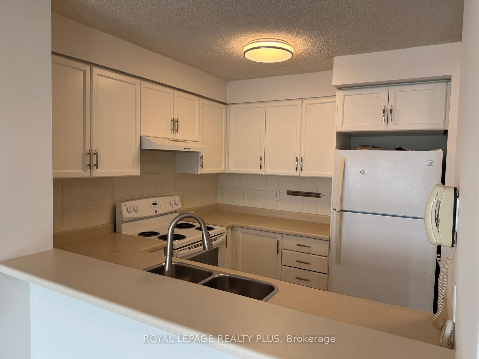 2155 Burnhamthorpe Road W, Unit 1808 - Photo 6