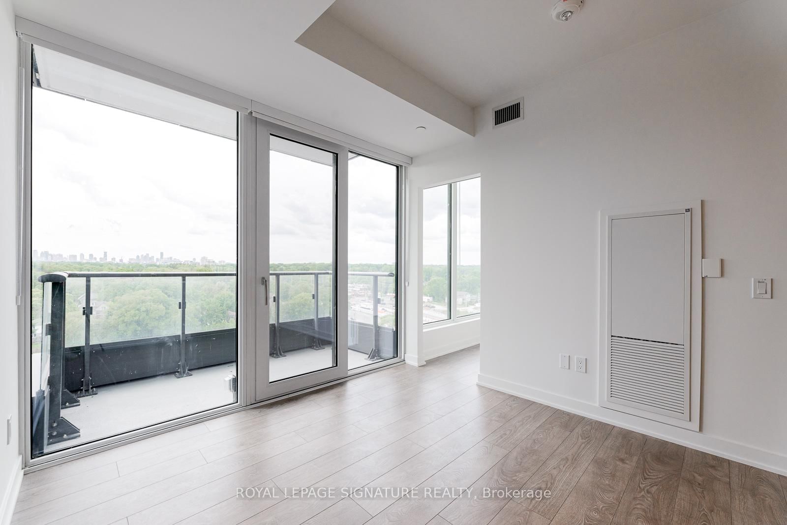 28 Ann Street, Unit 916 - Photo 11