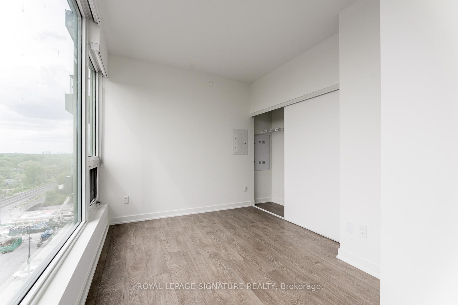 28 Ann Street, Unit 916 - Photo 12