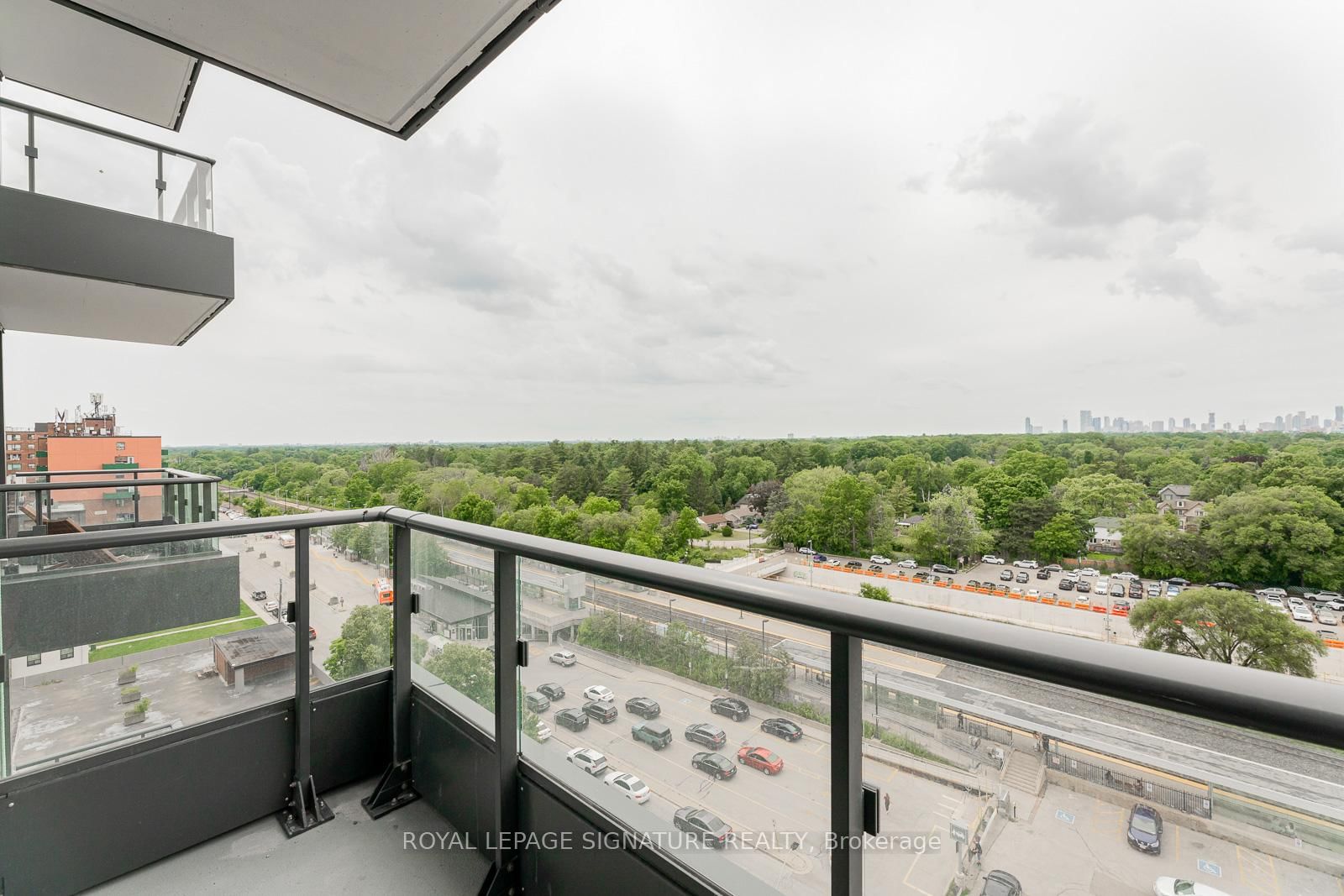 28 Ann Street, Unit 916 - Photo 17