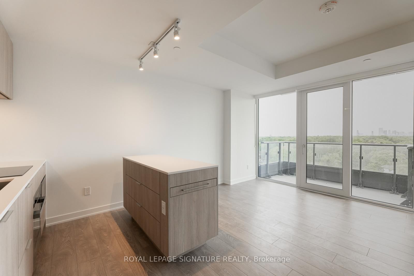 28 Ann Street, Unit 916 - Photo 5