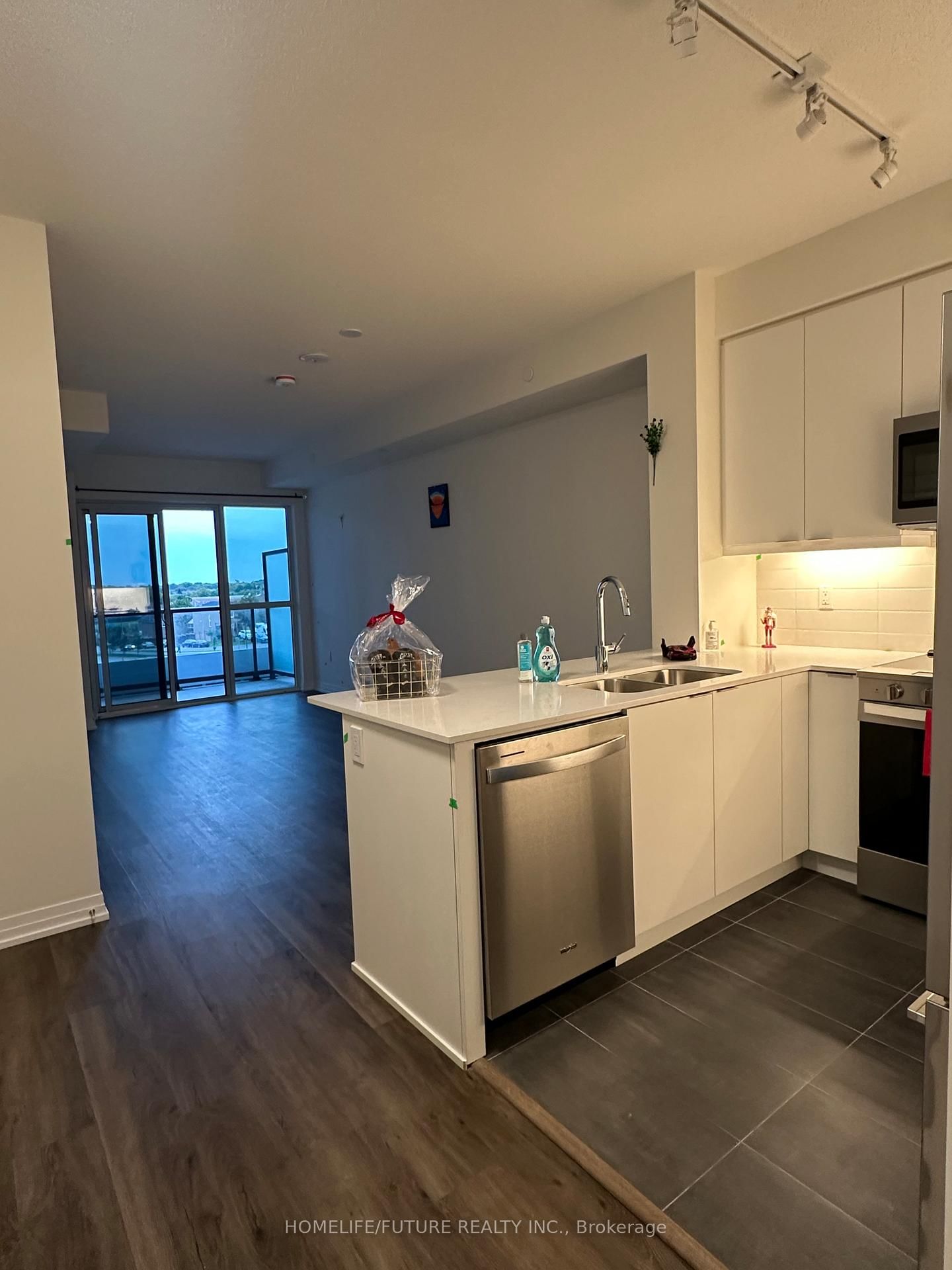 15 Watergarden Drive, Unit 315 - Photo 6