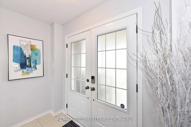 472 Queen Mary Drive