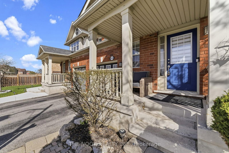 1556 Harwood Dr, Milton, L9T 5K1 | Image 2