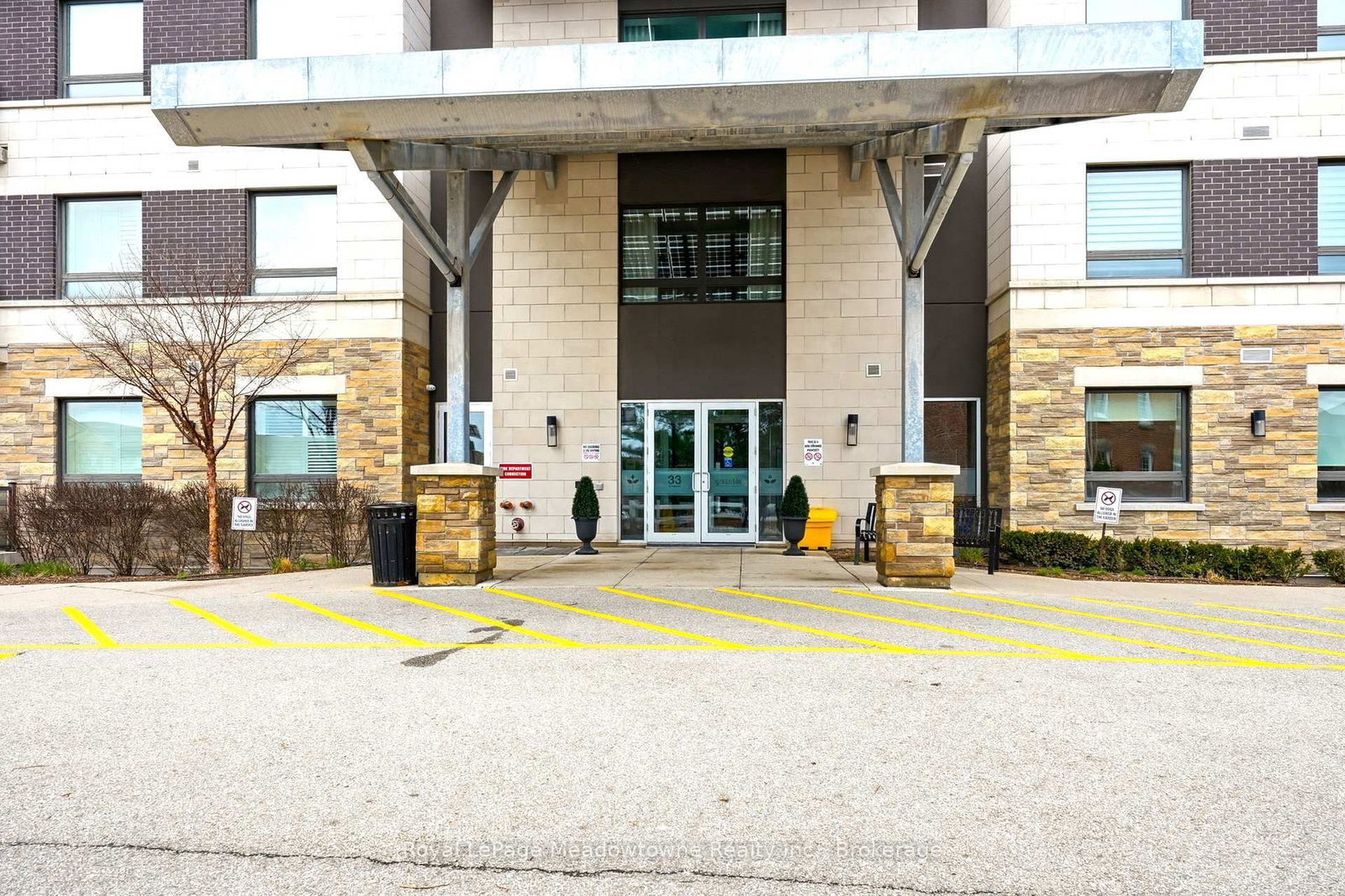 33 Whitmer Street, Unit 109 - Photo 32