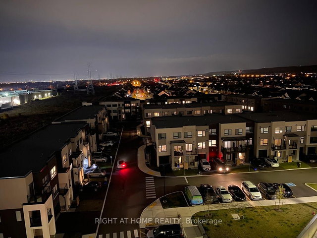 B815 - 3200 Dakota Common