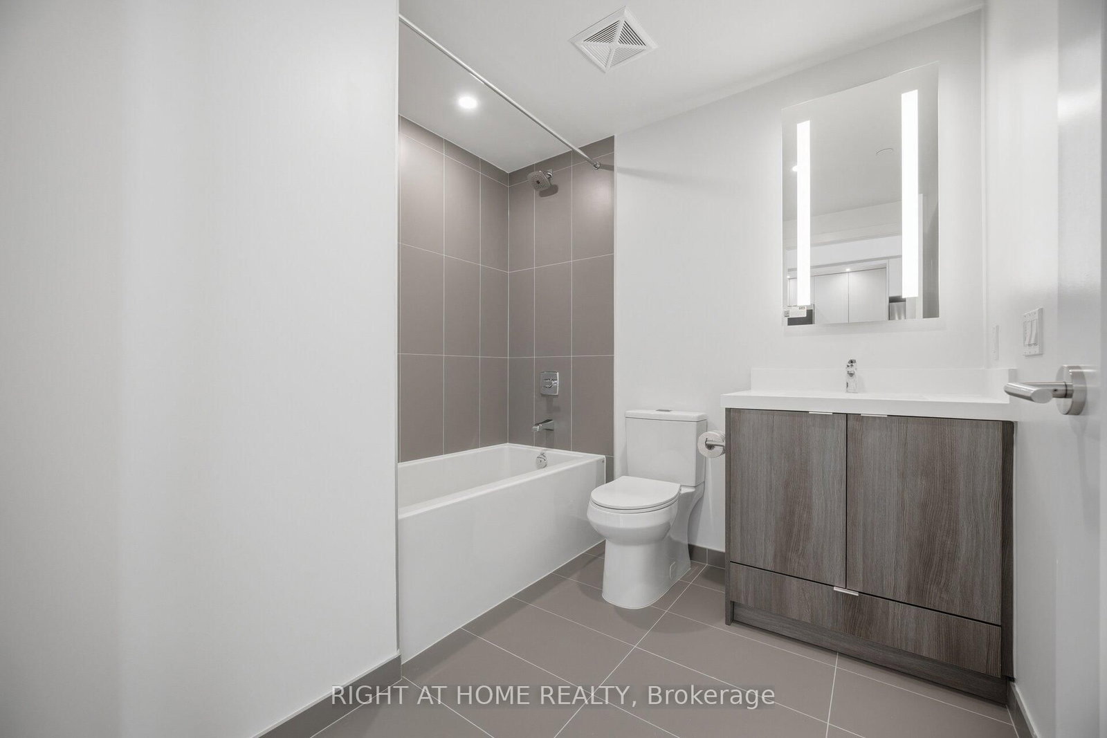 60 Central Park Roadway, Unit 2101 - Photo 24