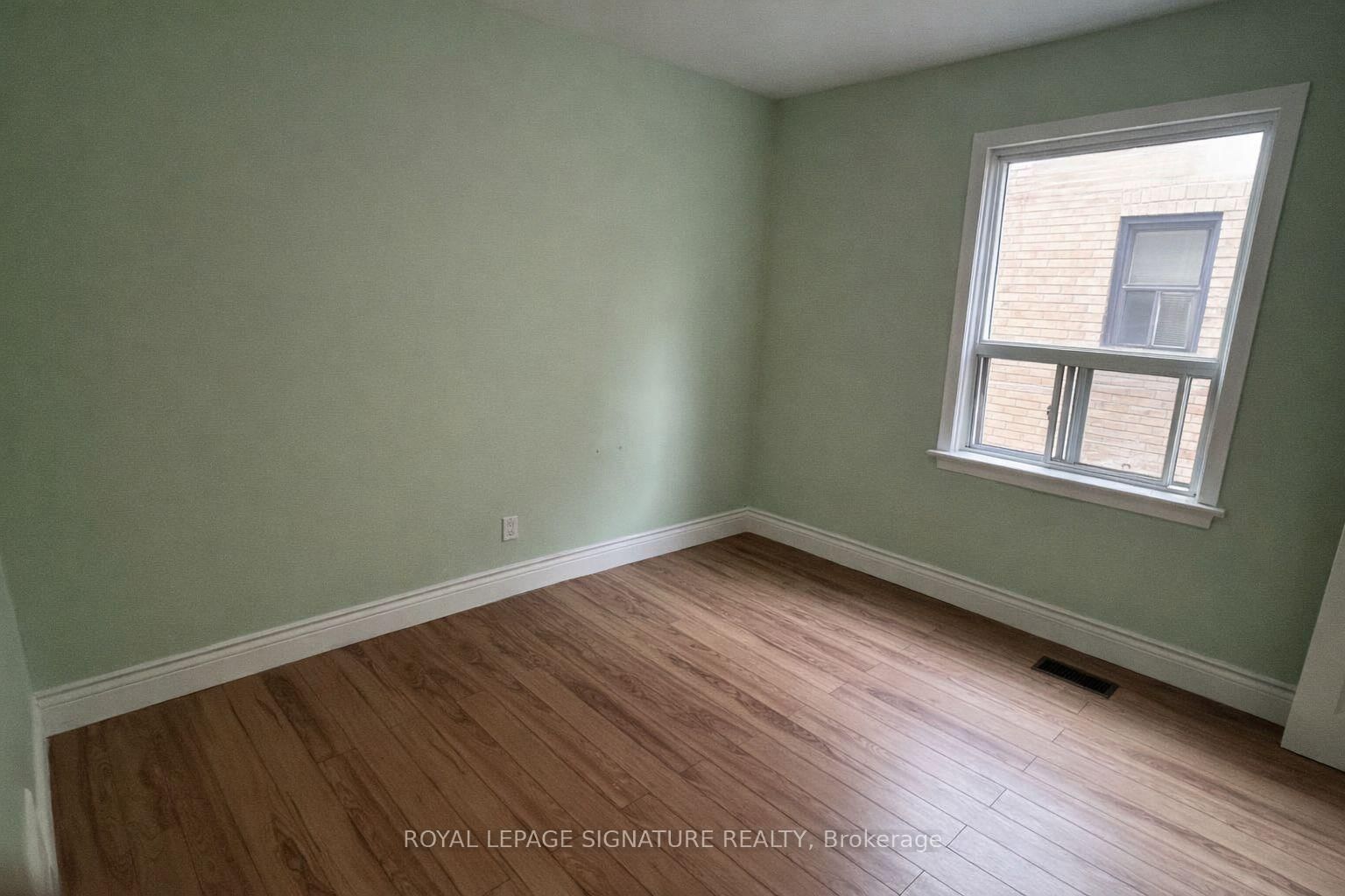 5 Wesley Street, Unit Main Floor - Photo 4