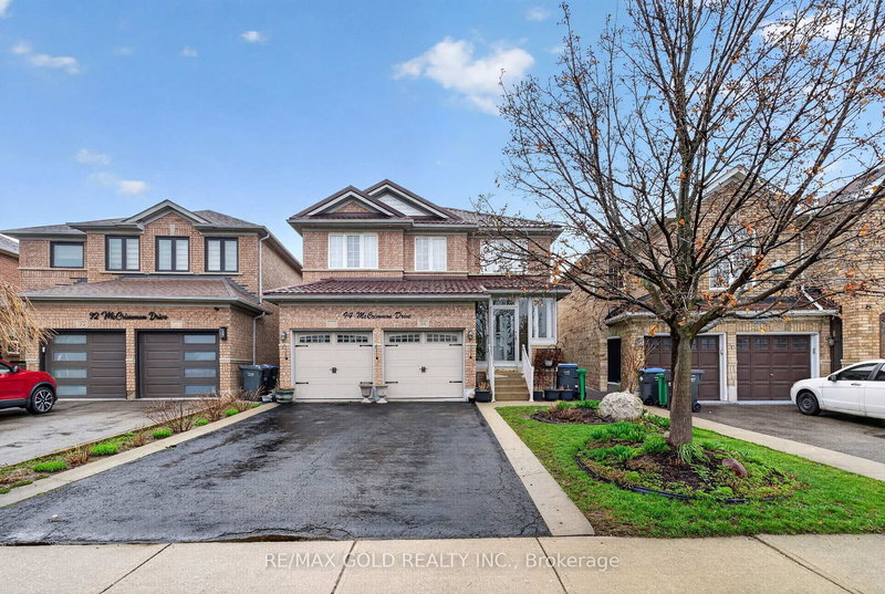 94 Mccrimmon Dr, Brampton, L7A 2Z6 | Image 2