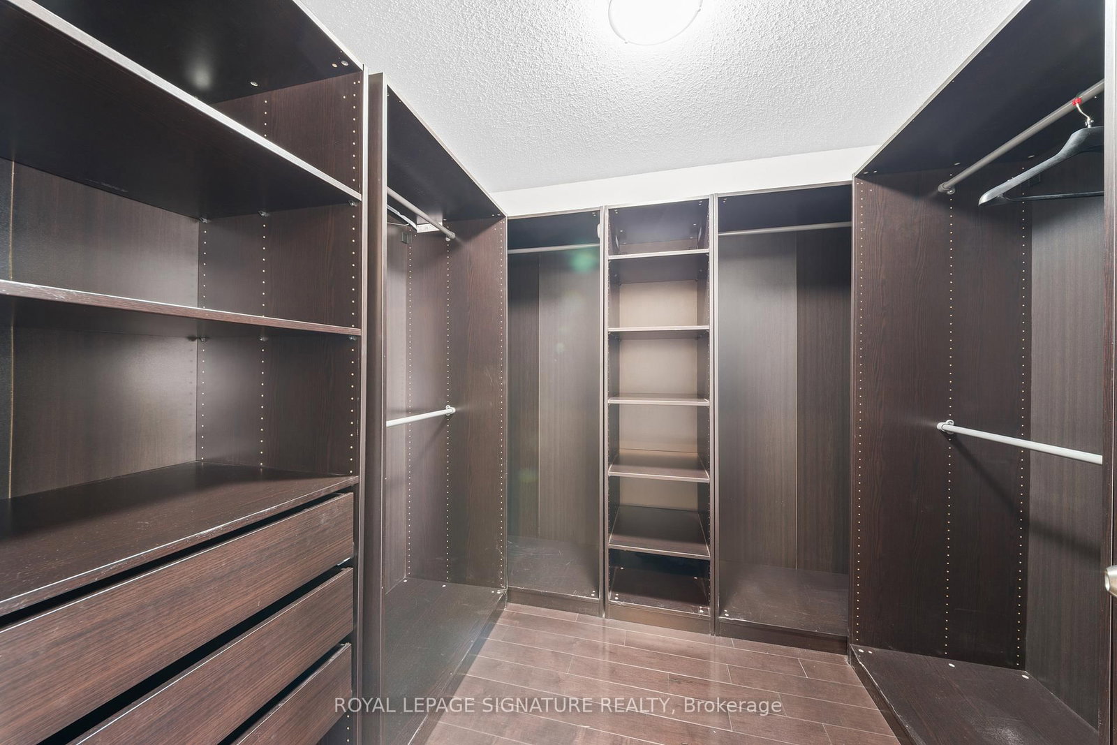 16 Newark Way, Unit Main/Upper - Photo 21