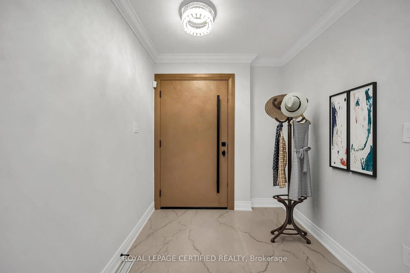 6062 Prairie Circ, Mississauga, L5N 5C5 | Image 3