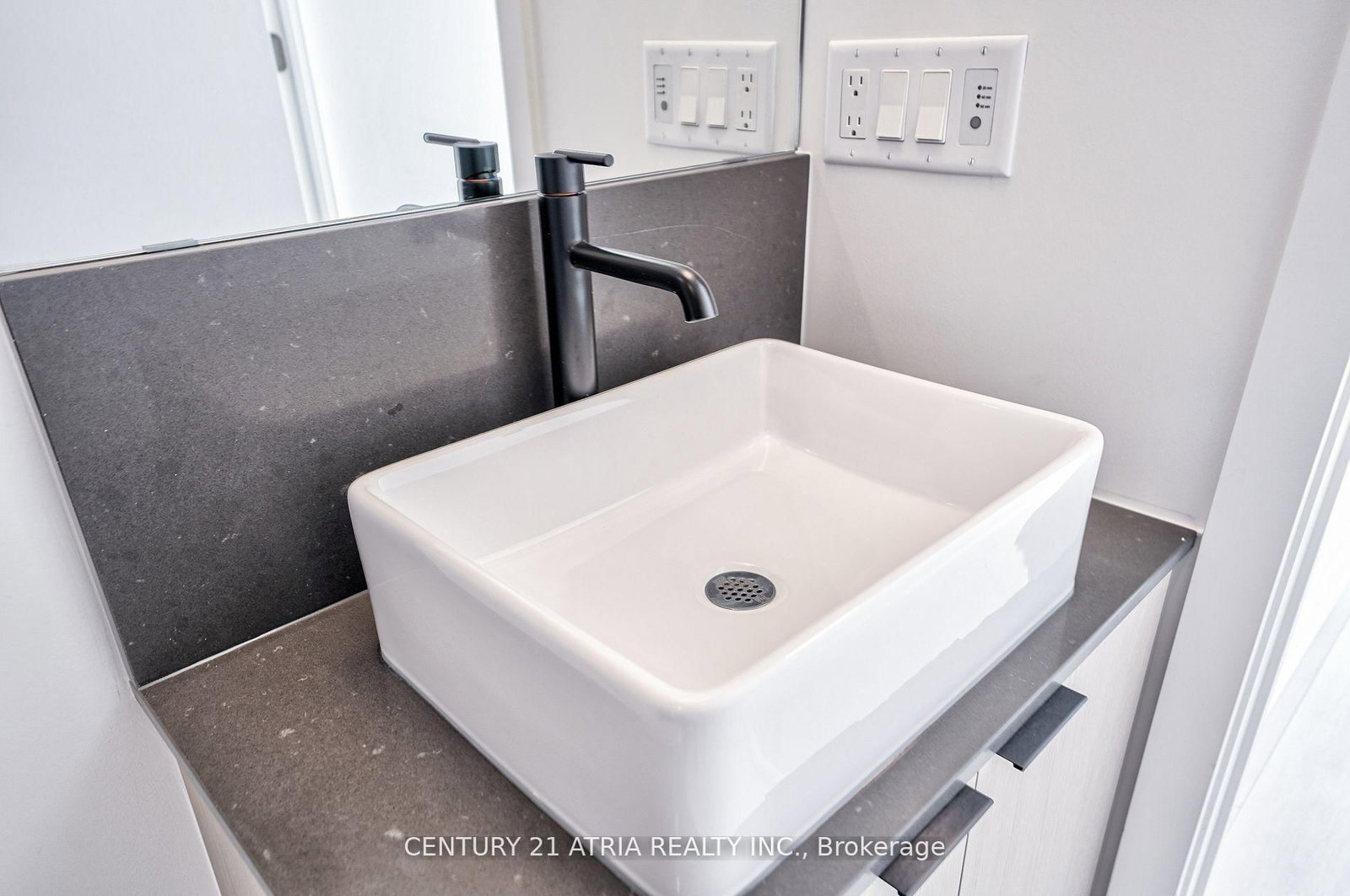 1285 Dupont Street, Unit 2002 - Photo 31