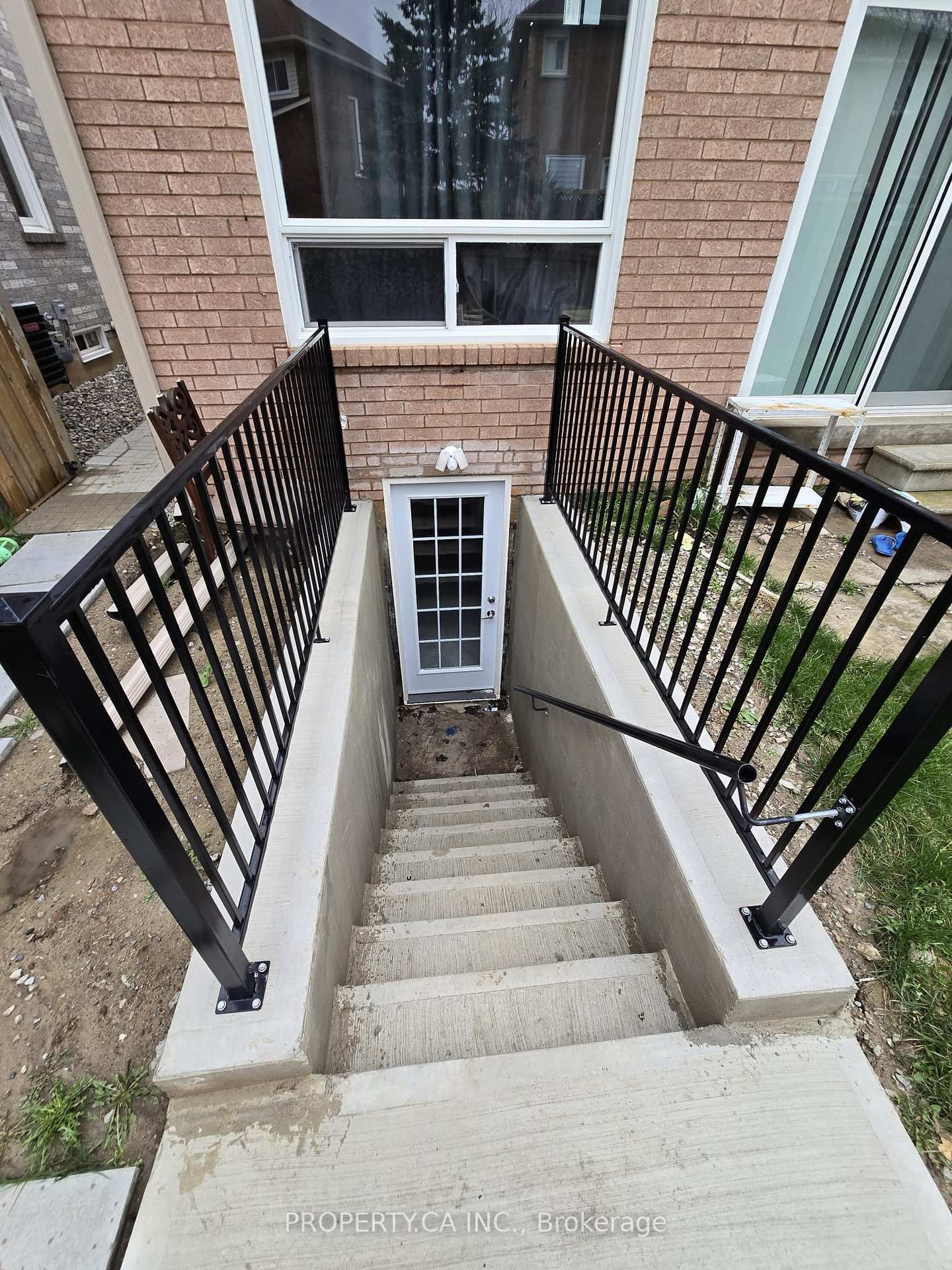 6608 Lisgar Drive, Unit Basement