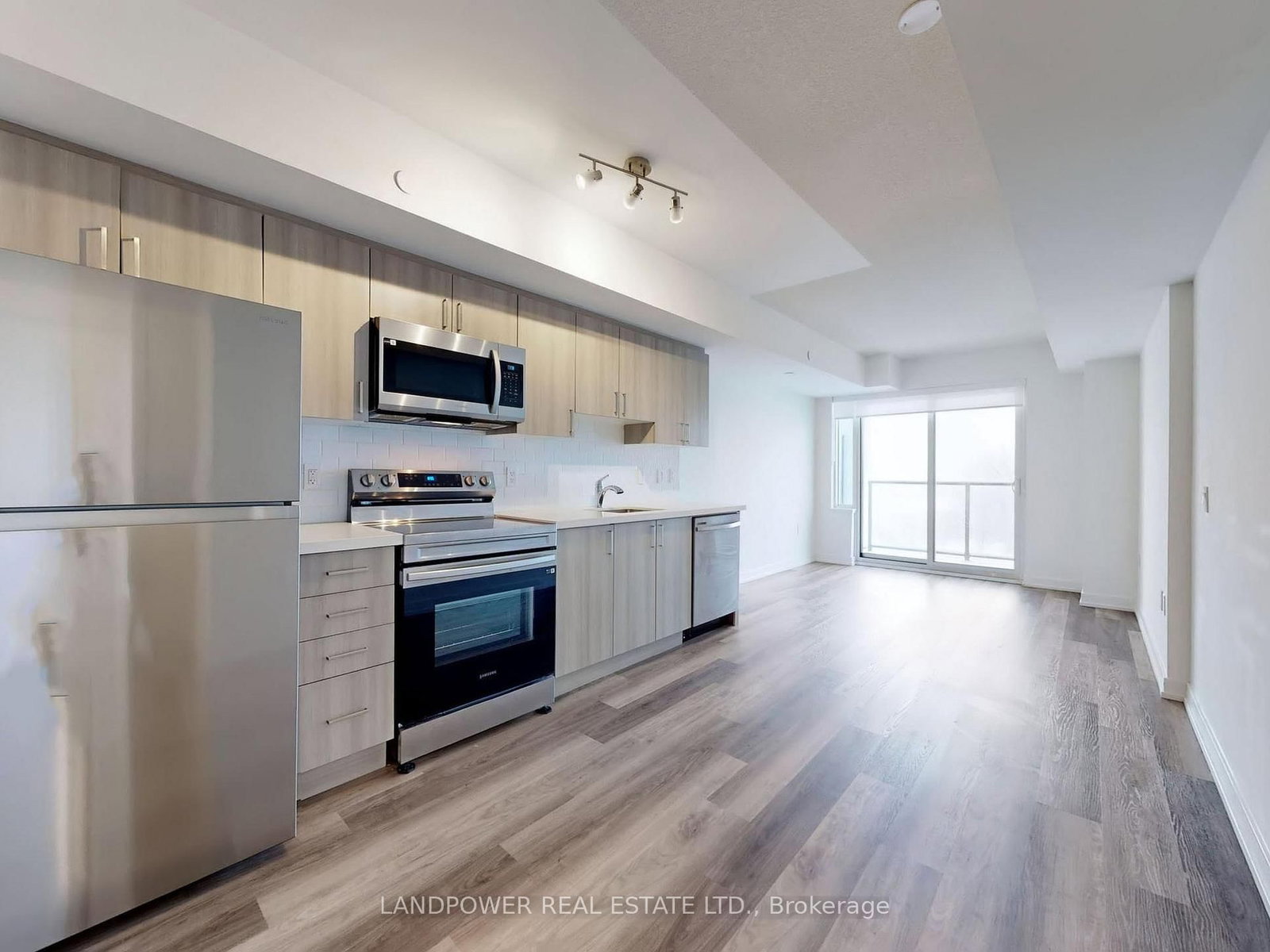 556 Marlee Avenue, Unit 528 - Photo 11