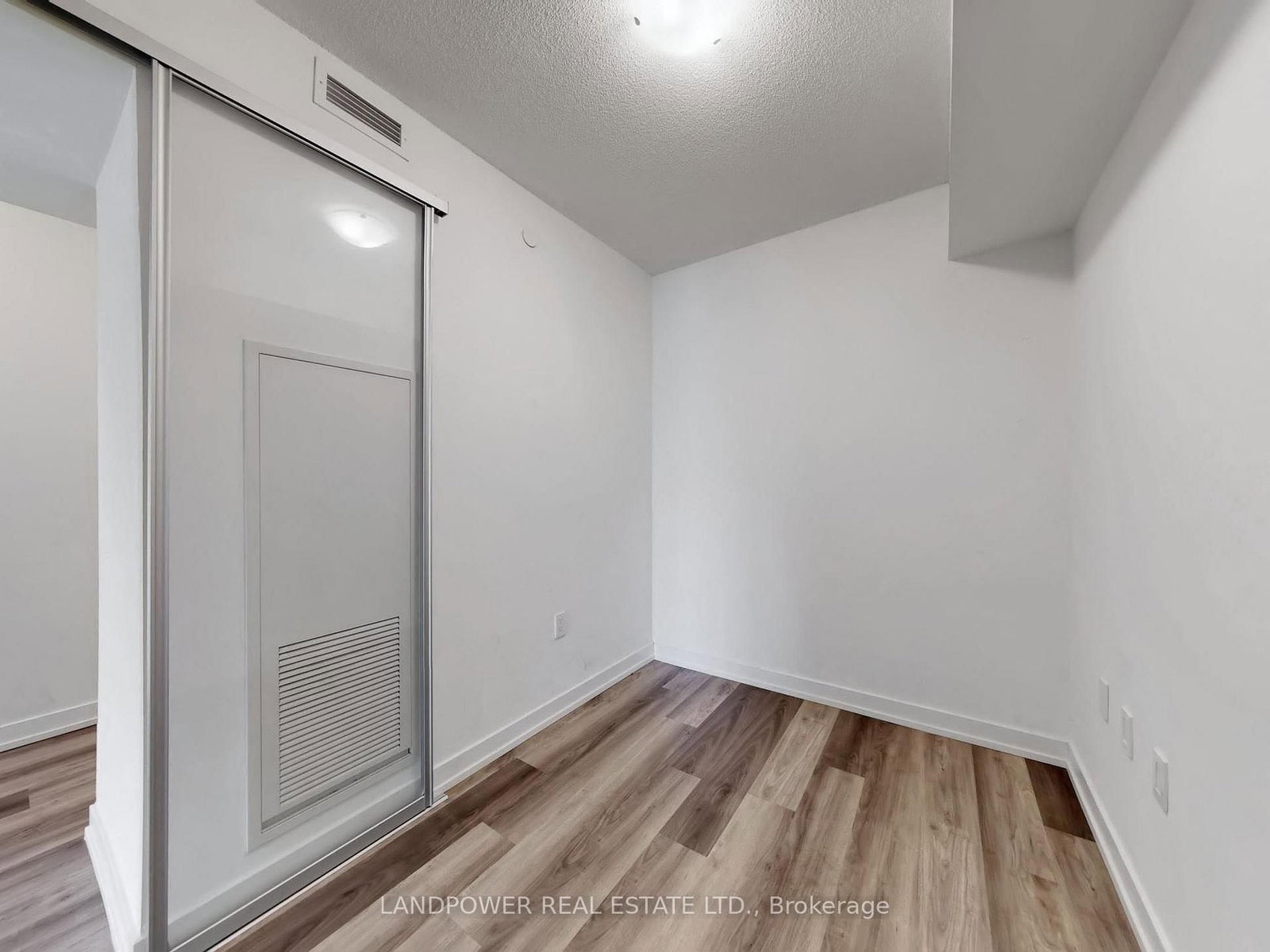556 Marlee Avenue, Unit 528 - Photo 19