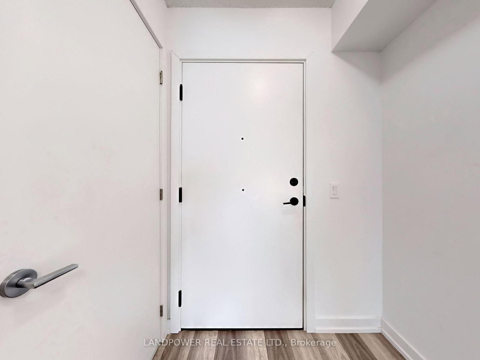 556 Marlee Avenue, Unit 528 - Photo 24