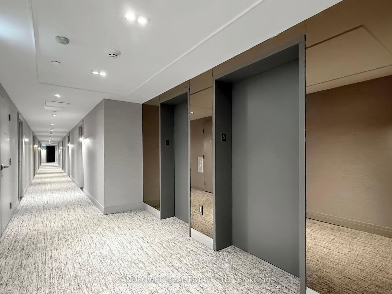 556 Marlee Avenue, Unit 528 - Photo 29