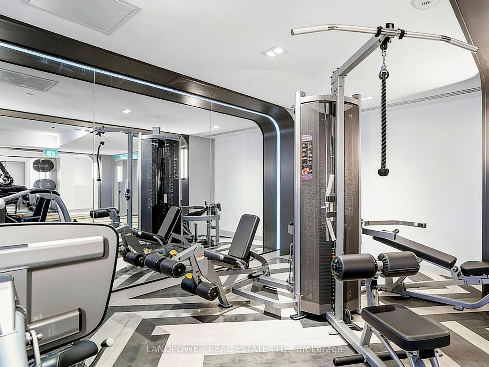 556 Marlee Avenue, Unit 528 - Photo 30