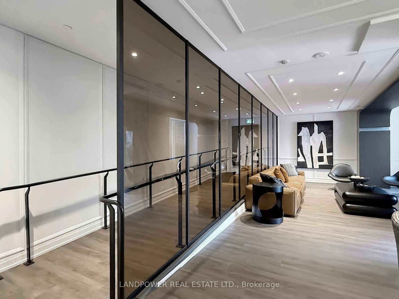 556 Marlee Avenue, Unit 528 - Photo 32