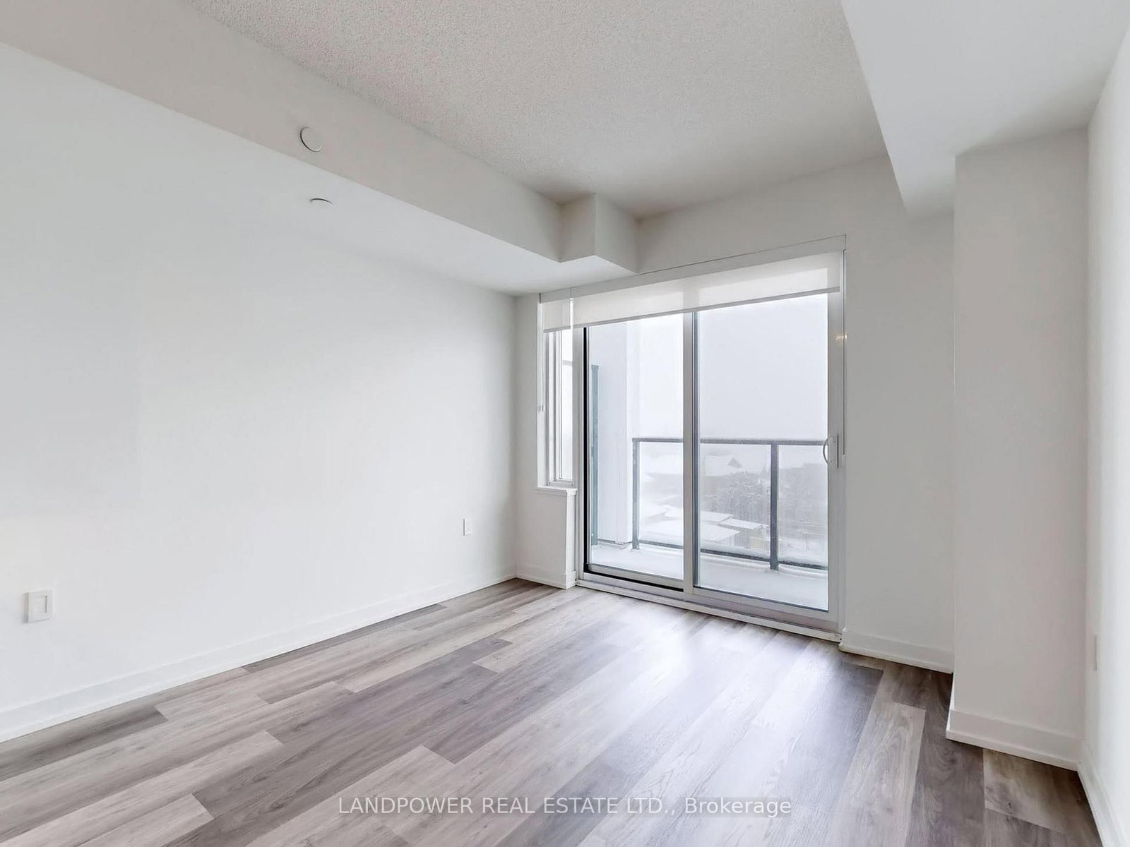 556 Marlee Avenue, Unit 528 - Photo 4