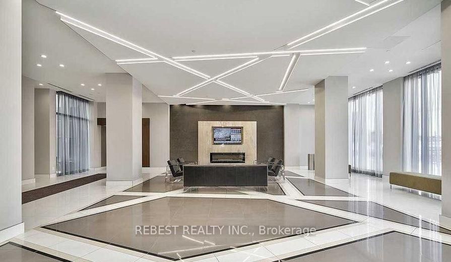 5025 Four Springs Avenue W, Unit 403 - Photo 14