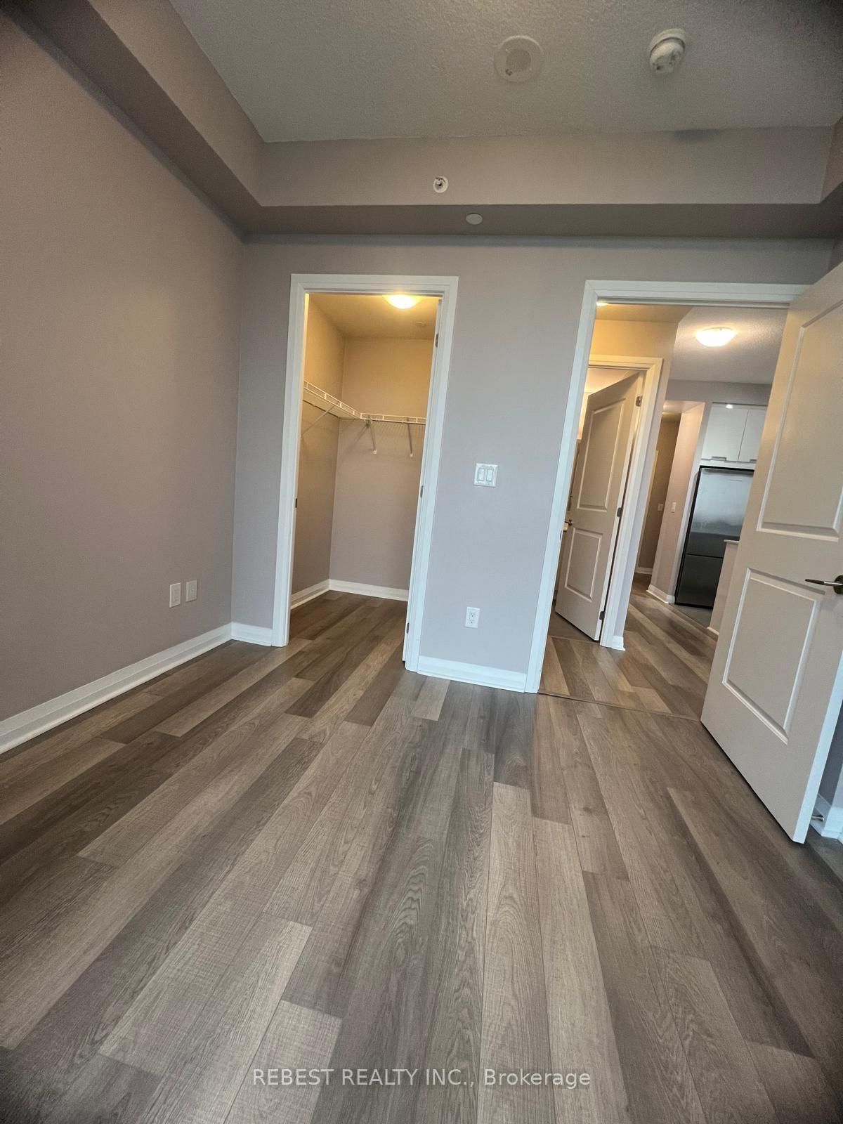 5025 Four Springs Avenue W, Unit 403 - Photo 9