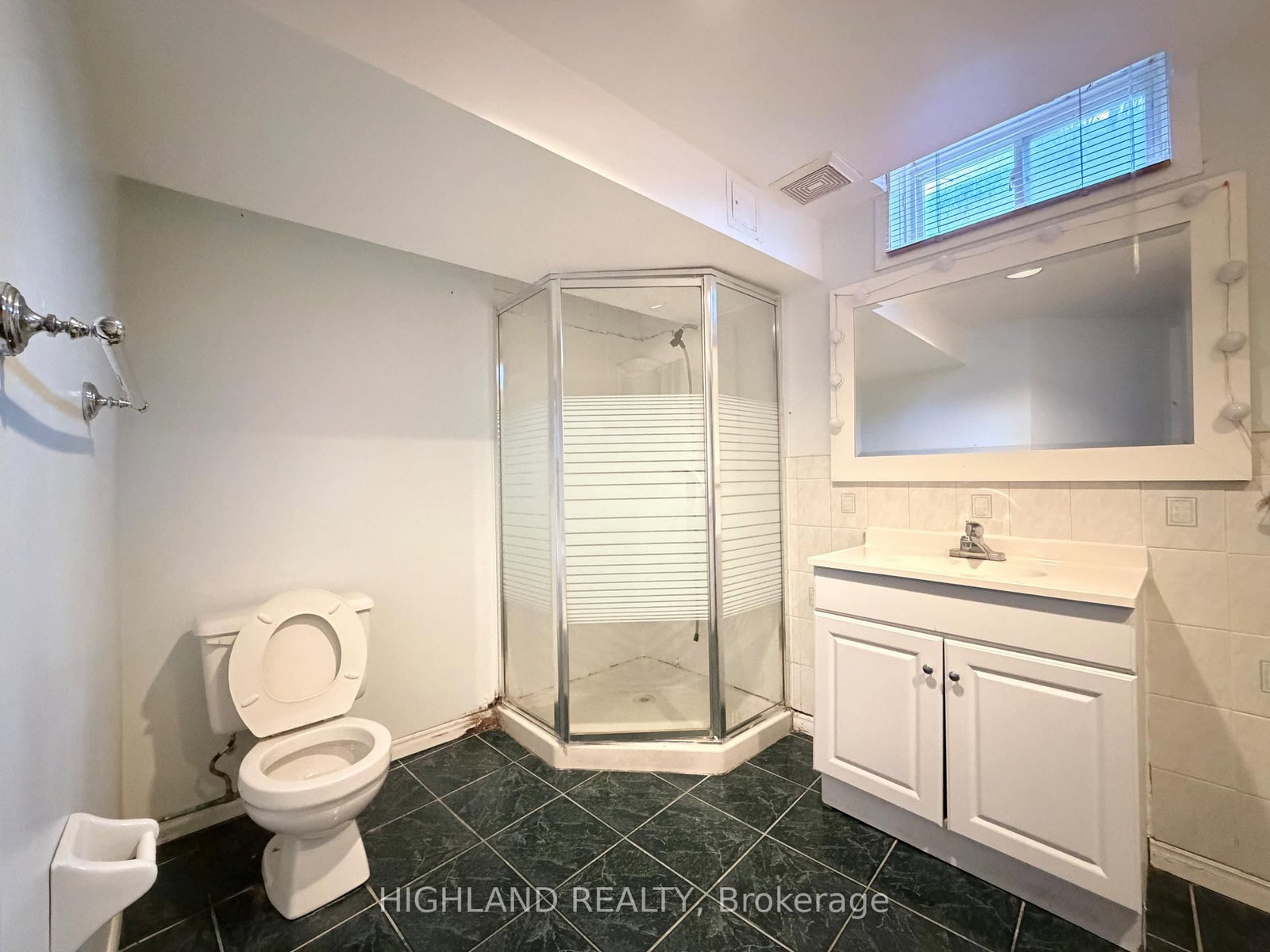 5179 Springbok Crescent, Unit Bsmt - Photo 6