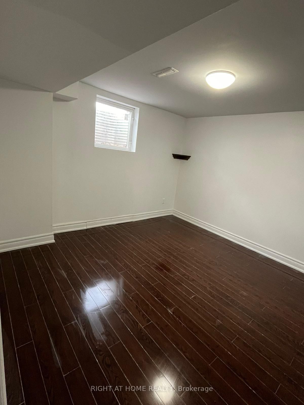 2802 Hollington Crescent - Photo 4