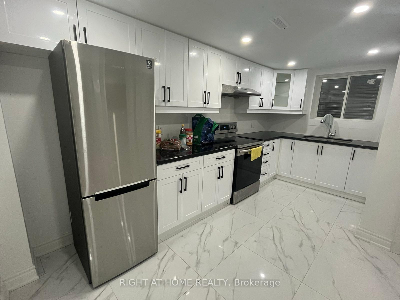 2802 Hollington Crescent - Photo 7