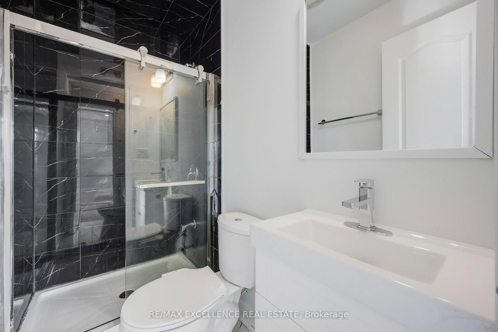 48 Traverston Court - Photo 26