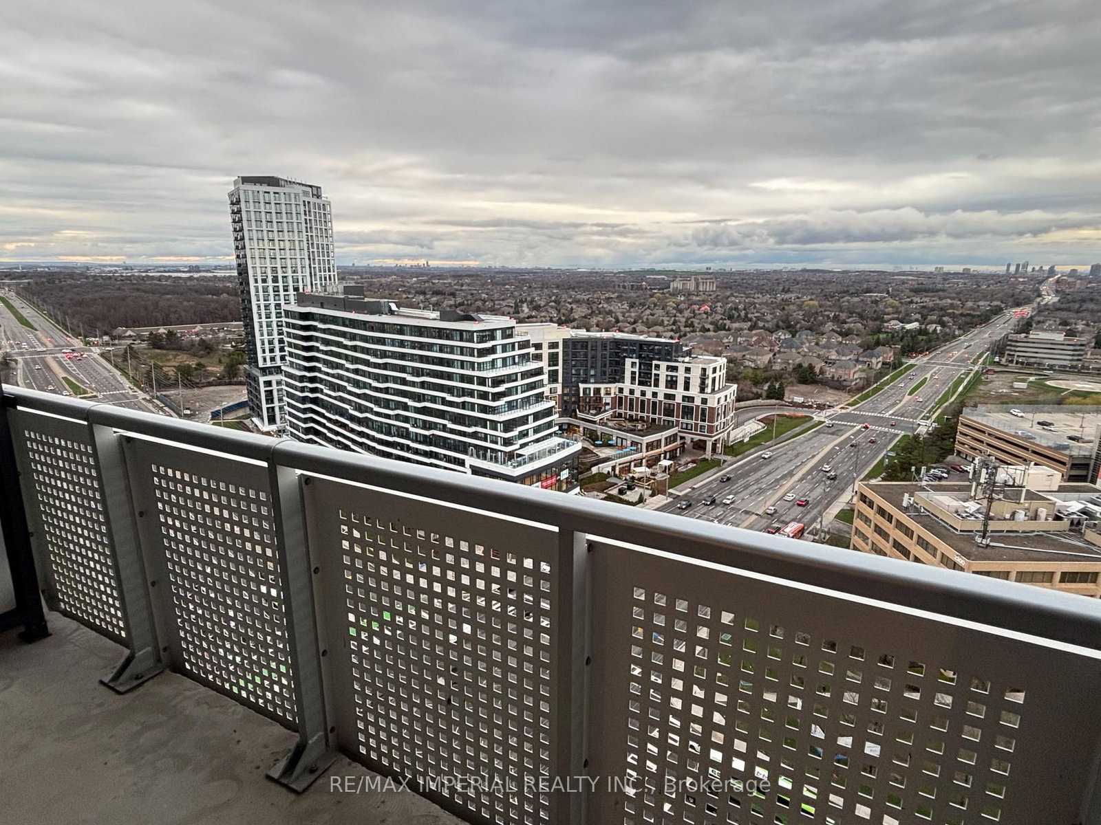 2520 Eglinton Avenue W, Unit 1607 - Photo 20