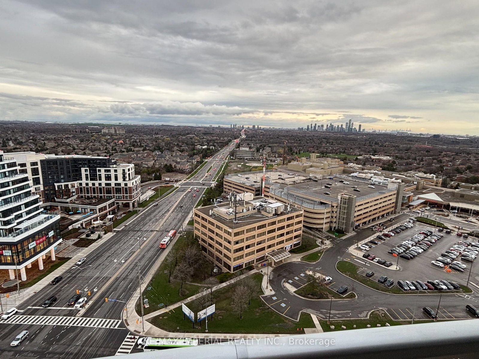 2520 Eglinton Avenue W, Unit 1607 - Photo 21