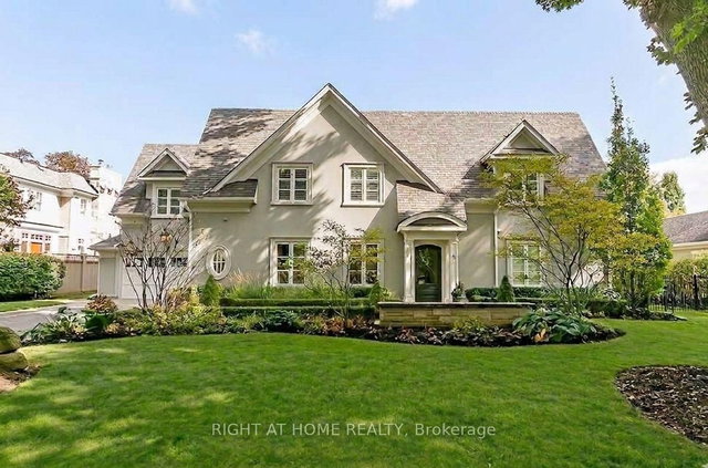 63 Ennisclare Drive W