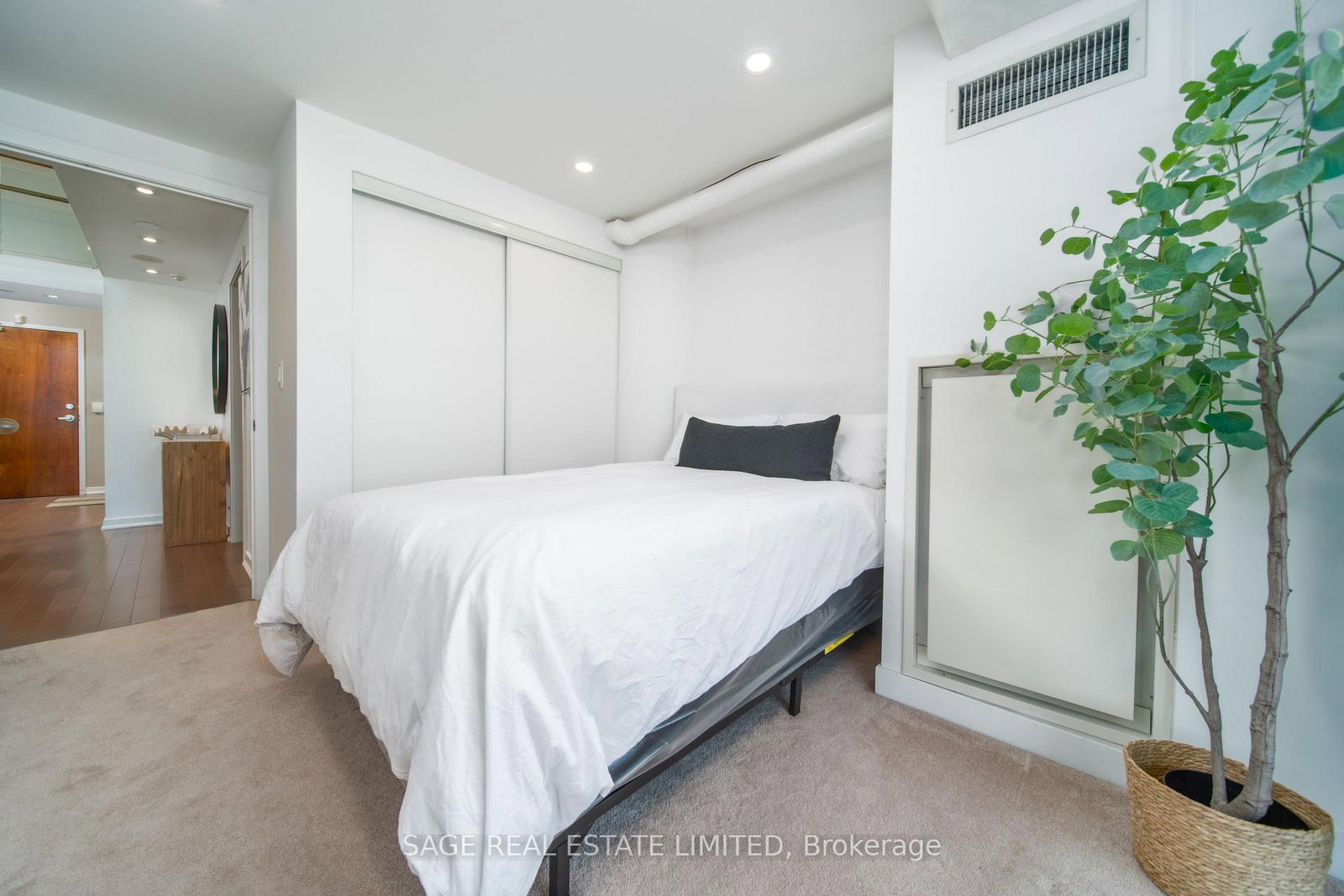 2 Fieldway Road, Unit 803 - Photo 10