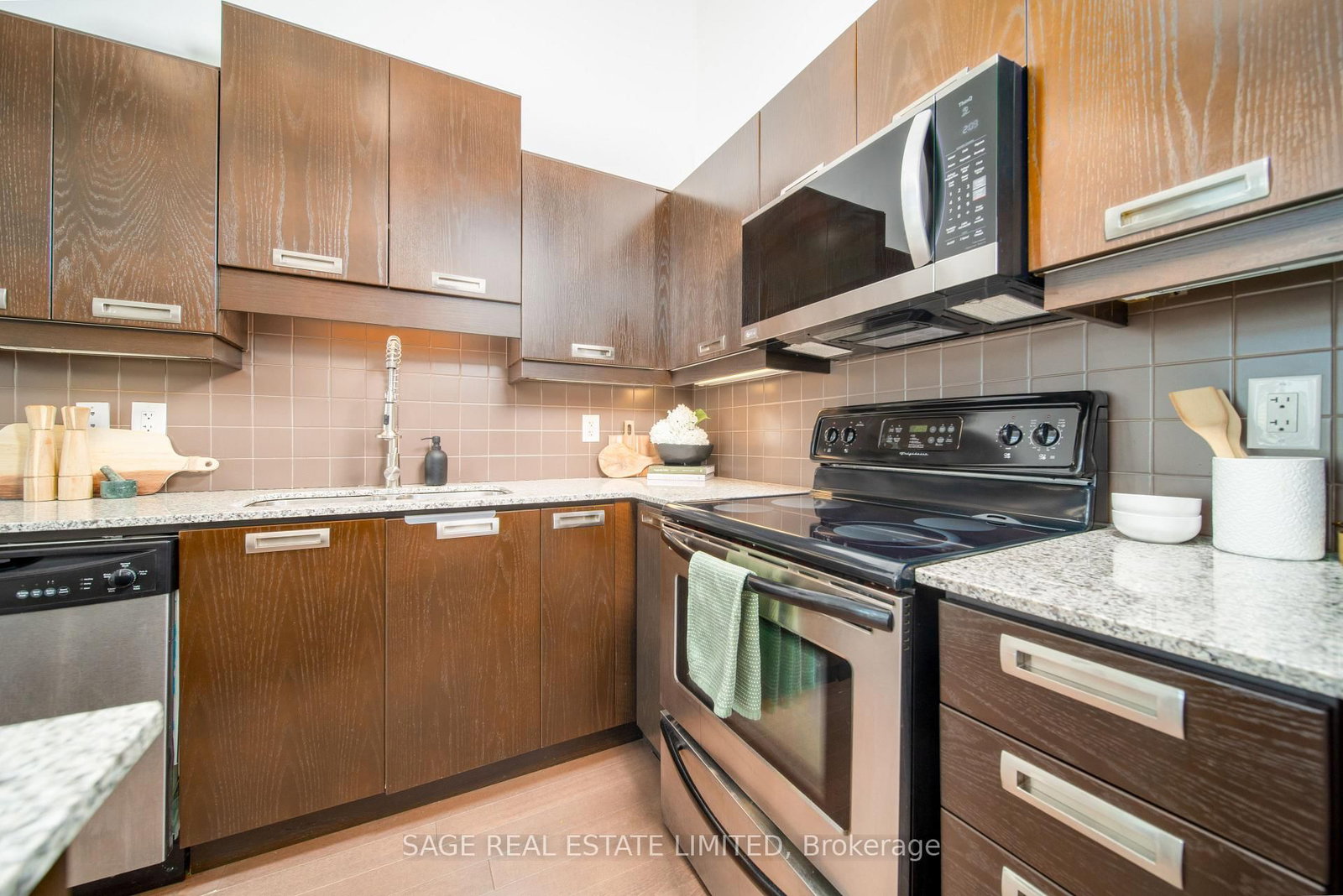 2 Fieldway Road, Unit 803 - Photo 6
