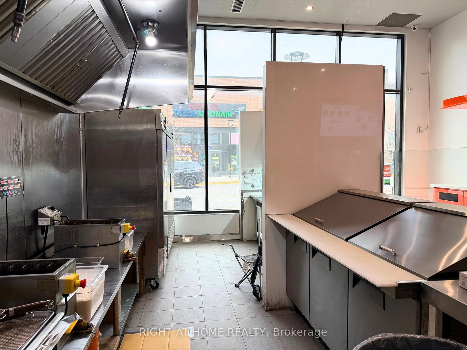 90 Weston Road, Unit J104 - Photo 10