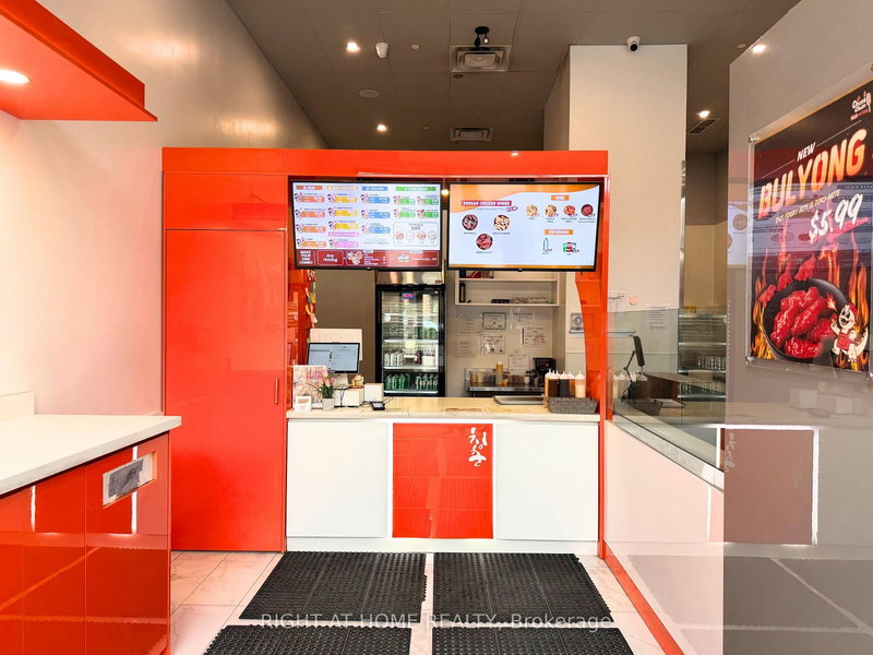 J104 - 90 Weston Rd, Toronto, M6N 0A6 | Image 3