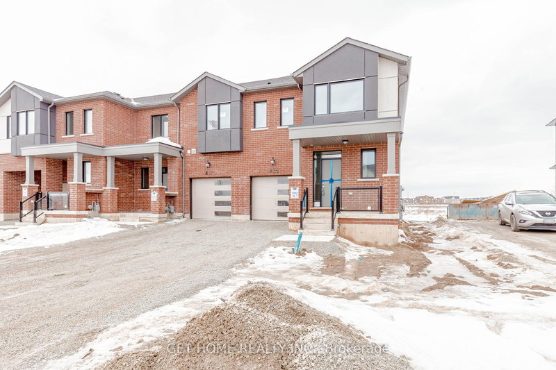 435 Gordon Krantz Ave, Milton, L9E 1W1 | Image 2