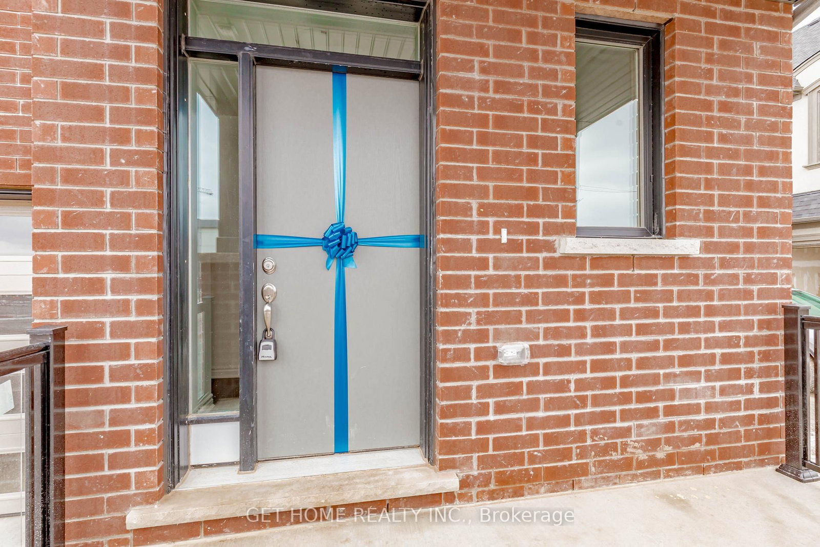 435 Gordon Krantz Avenue - Photo 4