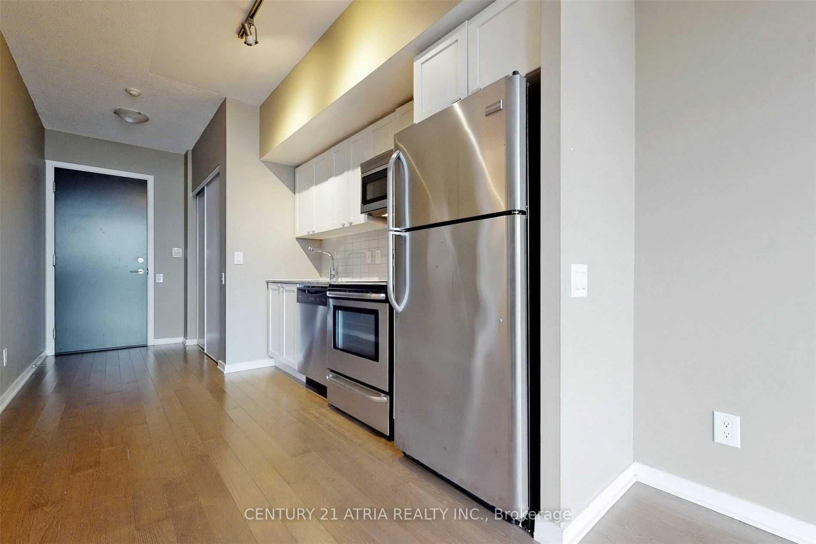 105 The Queensway Avenue, Unit 1208 - Photo 12