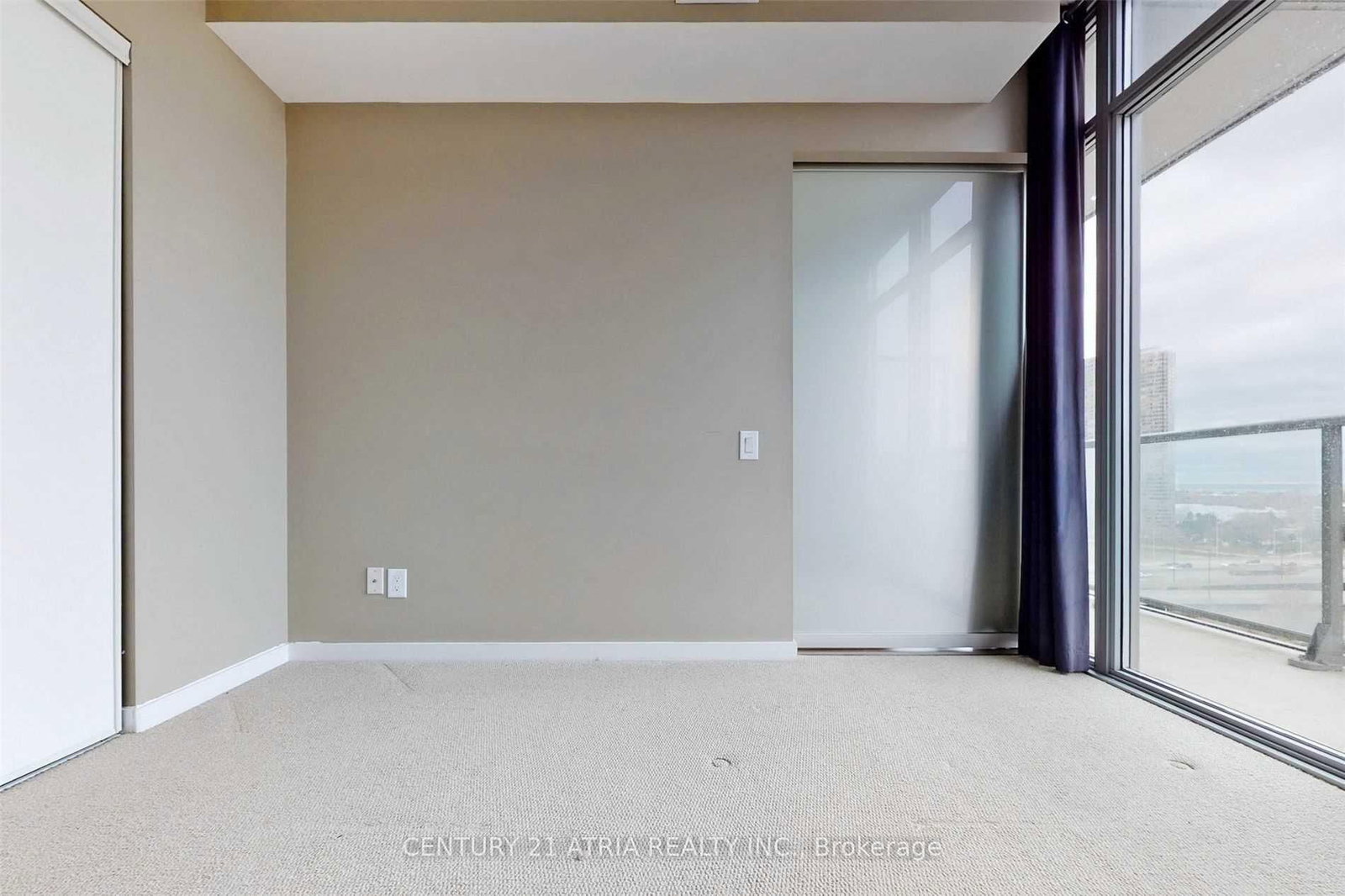 105 The Queensway Avenue, Unit 1208 - Photo 14