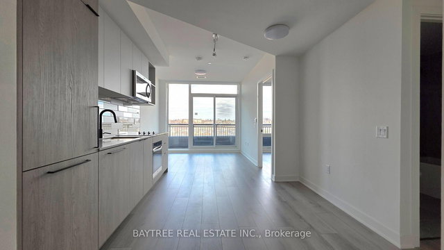 723 - 1185 Dupont Street