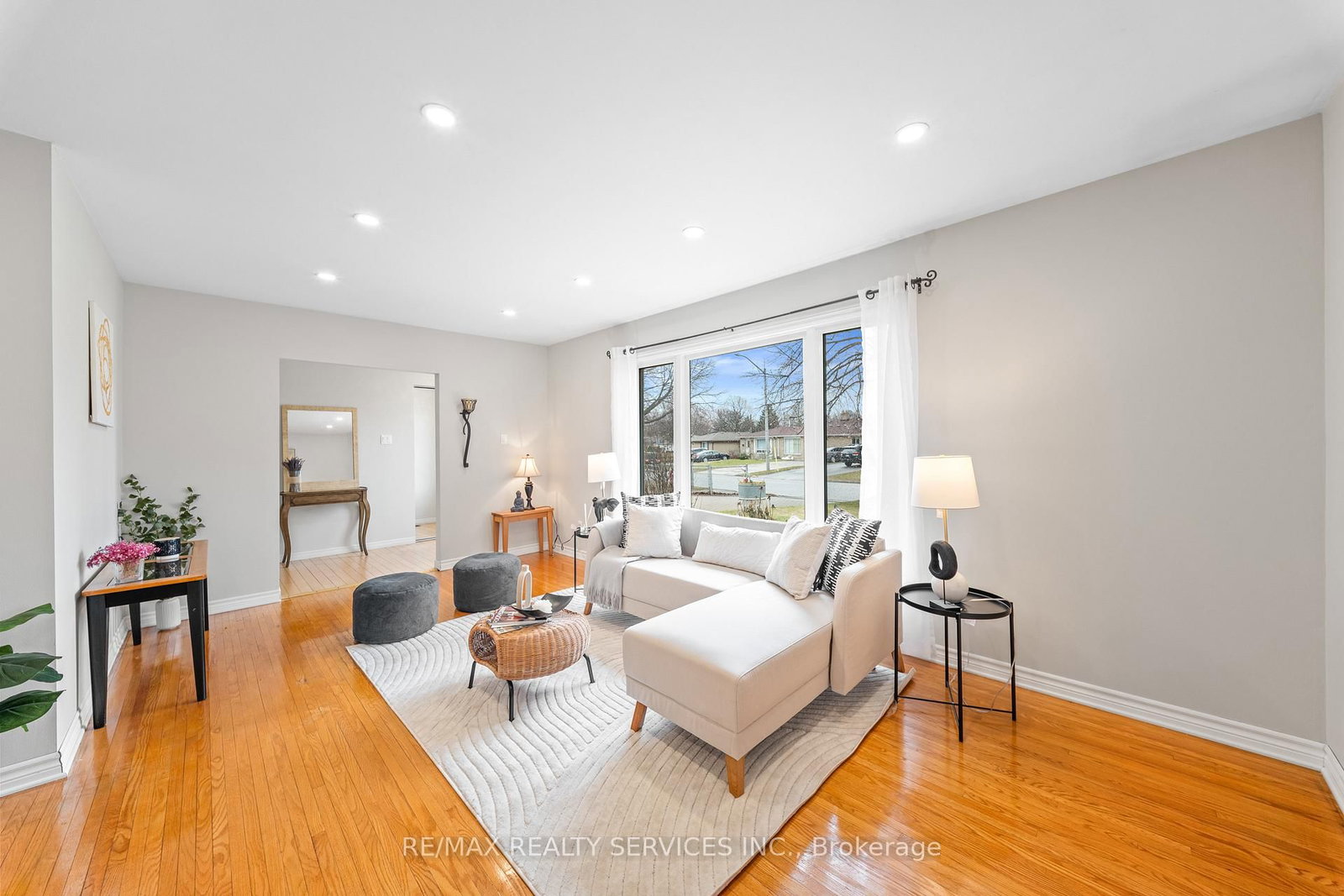 Detached House for sale at 71 Belmont Drive, Brampton, Ontario, L6T 2K5 - Avondale - MLS: W13017266