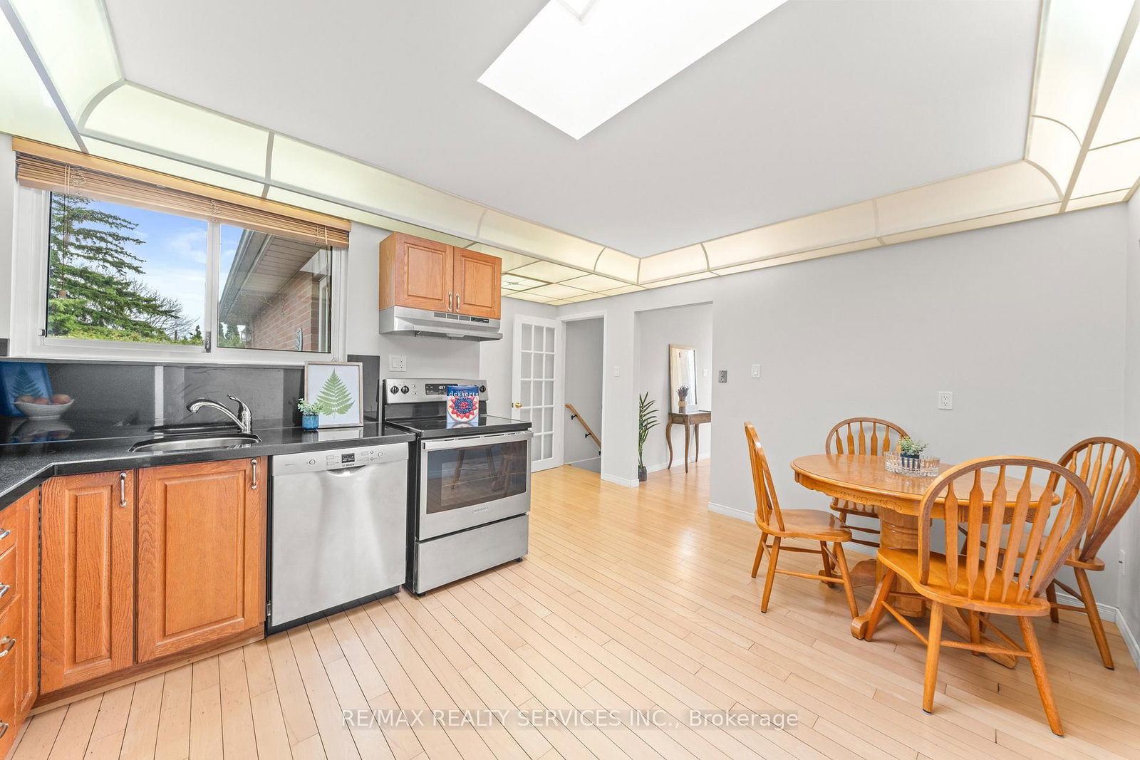 Detached House for sale at 71 Belmont Drive, Brampton, Ontario, L6T 2K5 - Avondale - MLS: W13017266